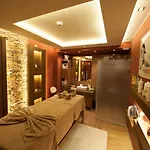 Amira Boutique Hotel 5*
