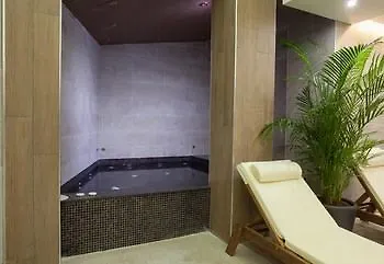 Amira Boutique 5* 반스코