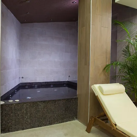 Amira Boutique Hotel 5*