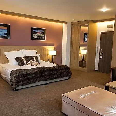 Хотел амира бутик 5*