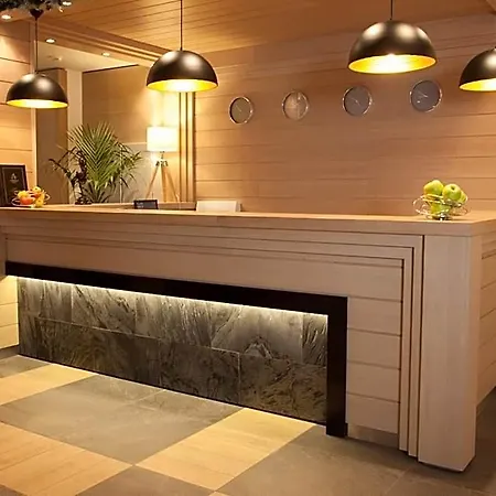 Отель Amira Boutique