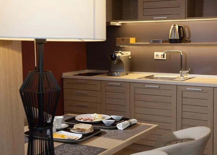 Amira Boutique Готель